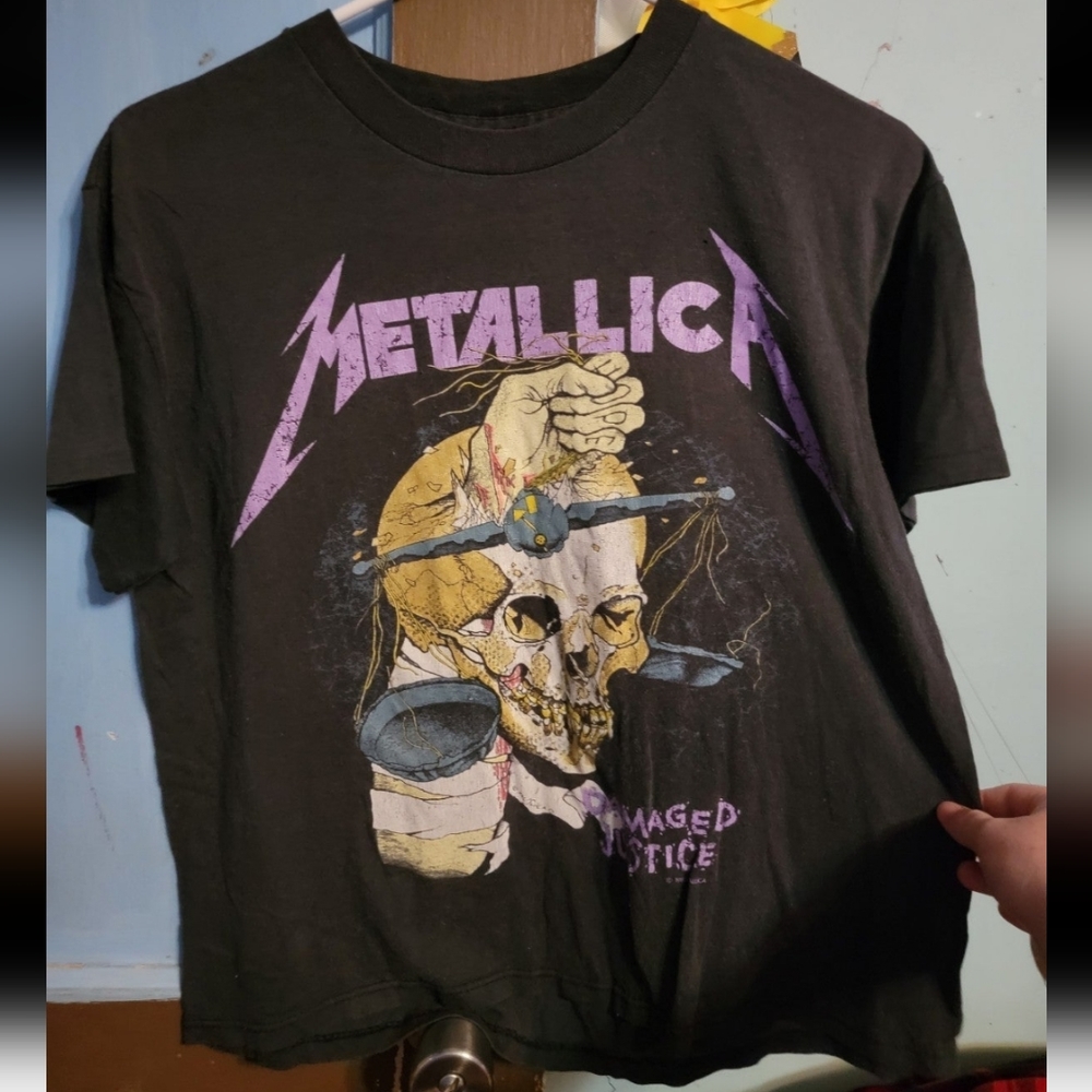 Rare Original Vintage 1988 metallica Damaged Justice tour shirt: S